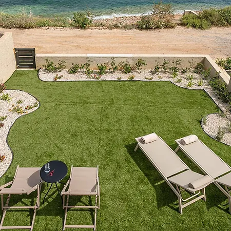 Casa Domenica, 2 Bedroom Seaside Holiday home *