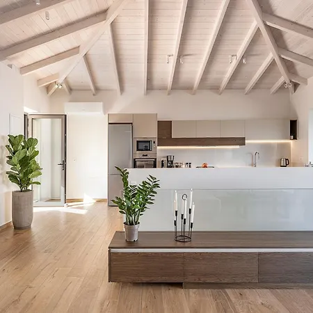 Casa Domenica, 2 Bedroom Seaside La Canée