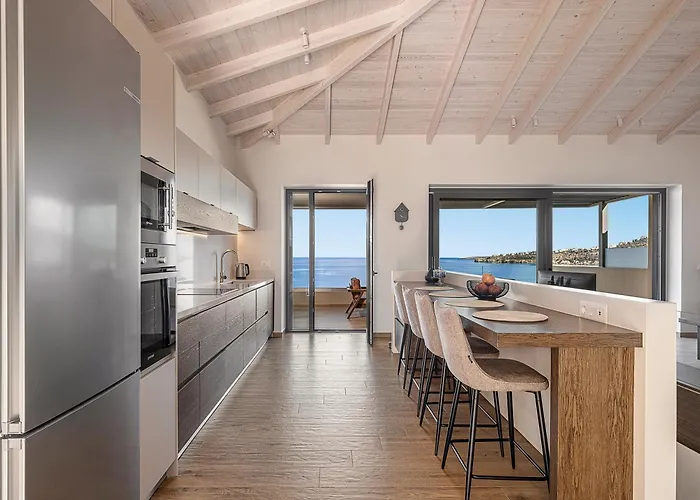 Casa Domenica, 2 Bedroom Seaside La Canée