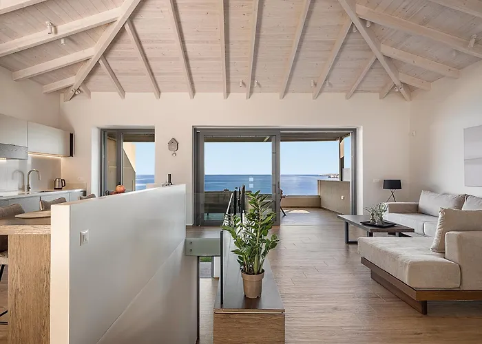 Casa Domenica, 2 Bedroom Seaside * La Canée