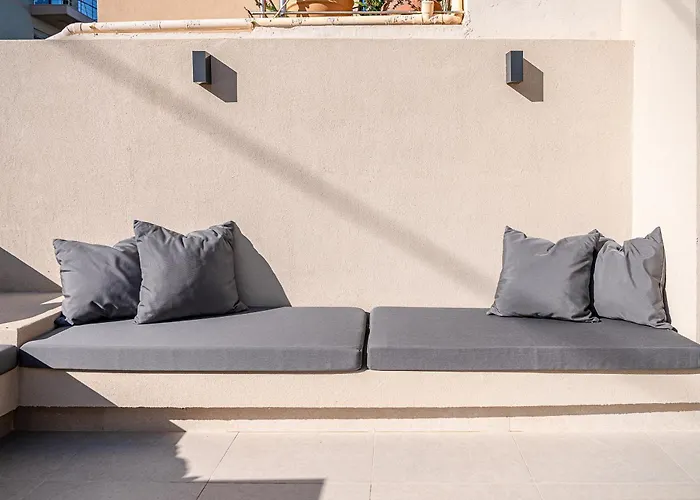 Casa Domenica, 2 Bedroom Seaside La Canée